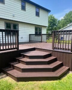 deck staining and refinishing